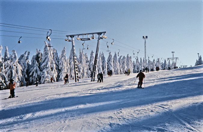 Abfahrt im Tiefwinter