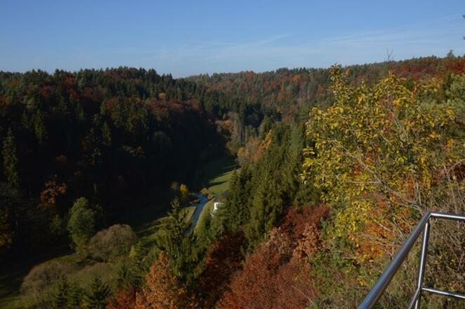 Blick vom Glockenfelsen ins Aufseßtal