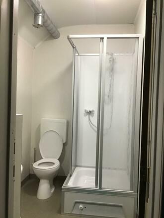 Schleifenroute - Bogen Waggon Badezimmer