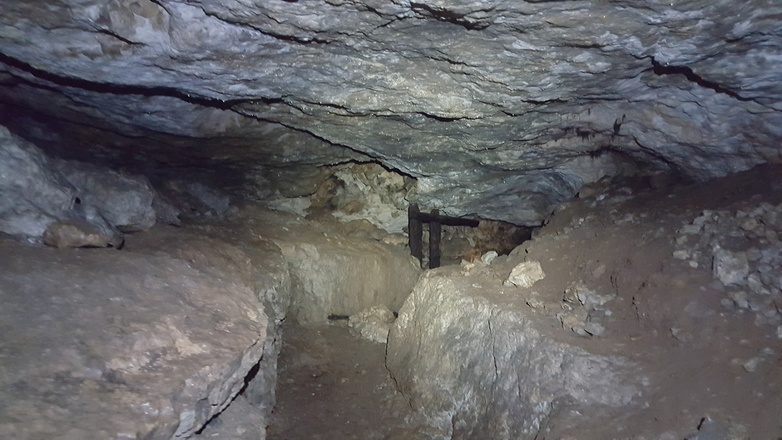In der Kirchenweghöhle