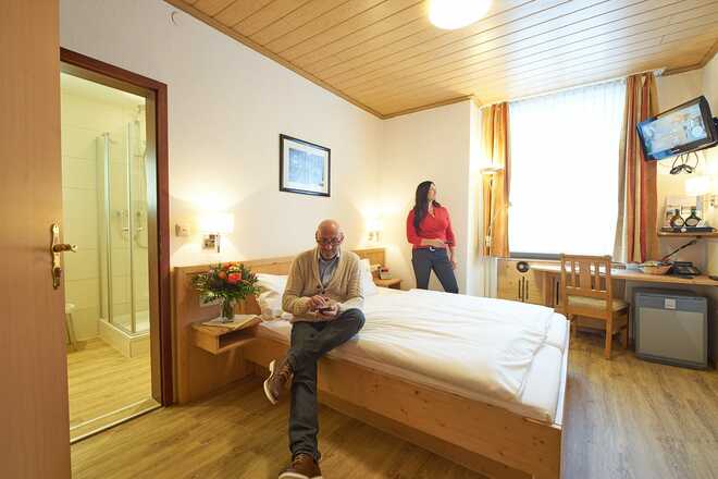 Goldner Stern Muggendorf