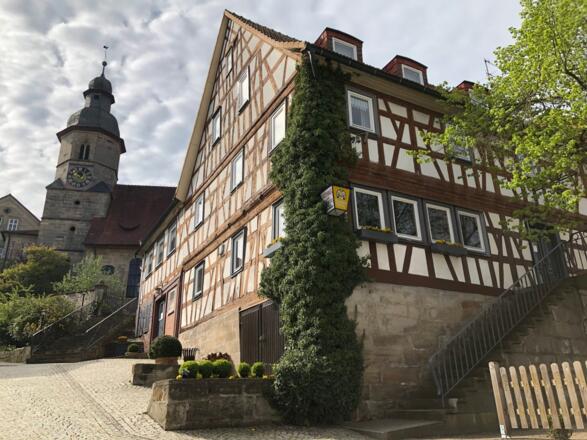 An der Jakobskirche in Mitwitz