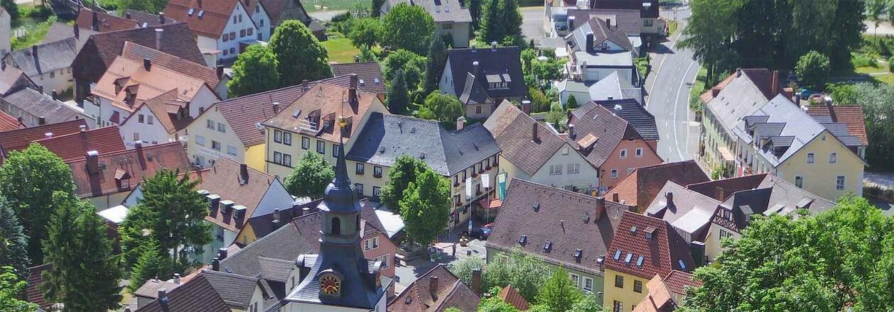 Hotel Goldner Stern von den Höhen des Gebürgs gesehen