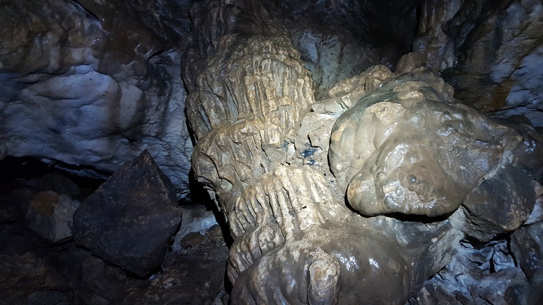 In der Kirchenweghöhle