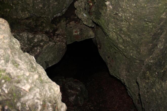 Das zweite Mundloch der Amtsknechtshöhle (Nr. 25)