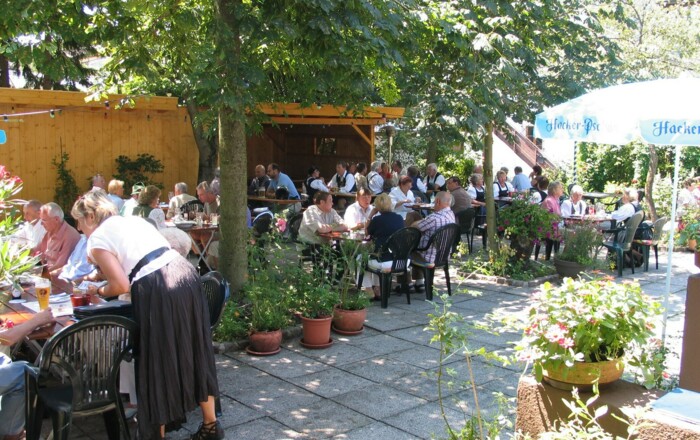 Ratskeller Biergarten