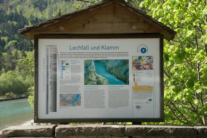 Infotafel am Lechfall