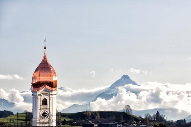 Kirchturm St. Andreas mit neuer Kuppel