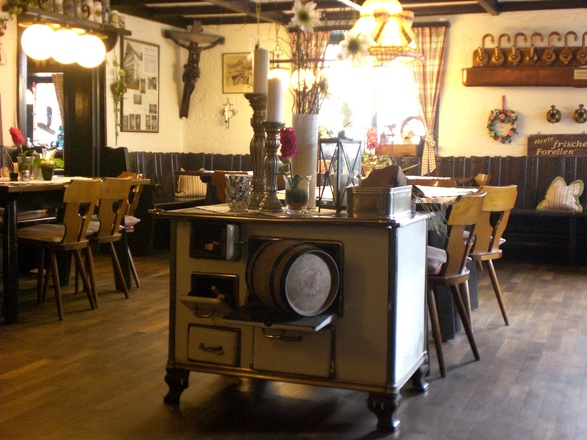 Brauerei-Gasthof Bären, Stube