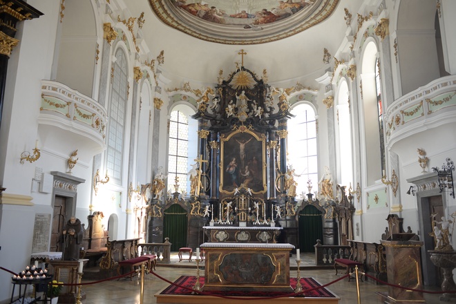 Altar in der Pfarrkirche St. Nikolaus