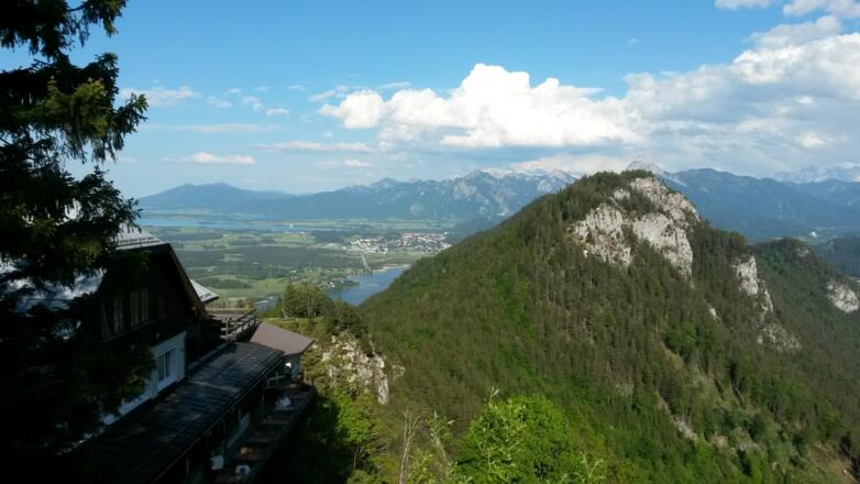 Blick vom Falkenstein Richtung Schloss Neuschwanstein
