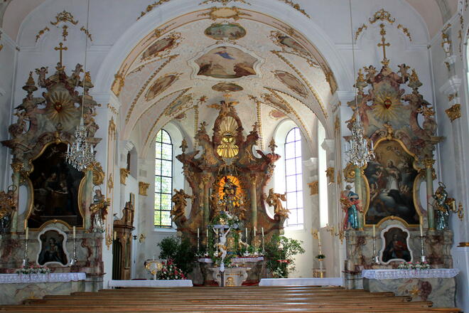 Wallfahrtskirche Maria Hilf innen