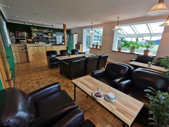 Gemütliche Runde in der Lounge im Cafe