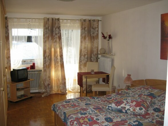Zimmer rot