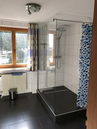 9114D68C-E050-4FD5-B367-270286D42A10