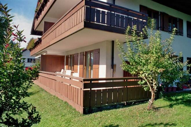 Terrasse vom Garten aus gesehen