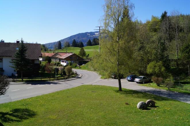 vom Balkon aus Richtung (Berg Mittag)