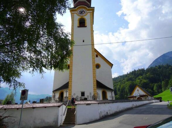 Kirche Unken