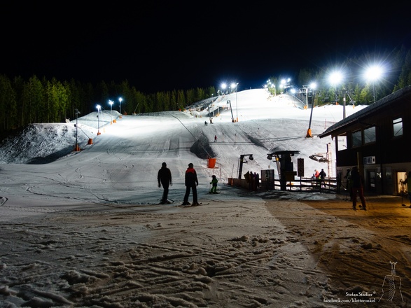 am Freitag ist am Götschen von 18:00 bis 21:30 Flutlichtbetrieb