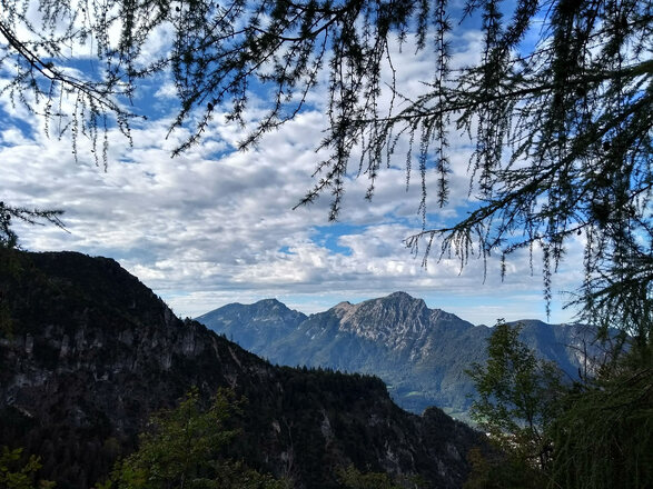 Blick vom Toni Michel Steig hinüber zum Hochstaufen