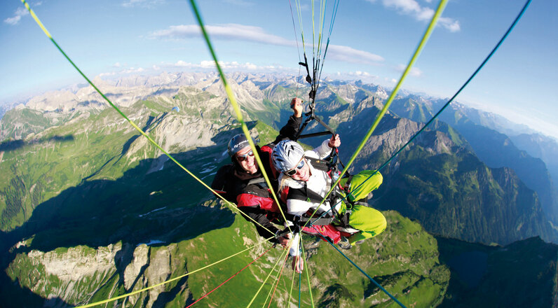 Flyzone - Über den Wolken im Allgäu