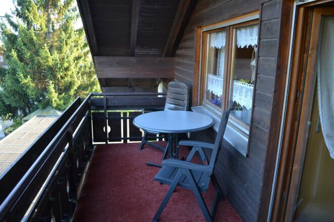 Balkon mit Sitzecke. (2018)