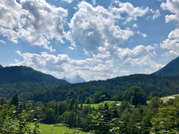Blick auf die Bayrische Bergwelt! Im Hintergrund der Watzmann