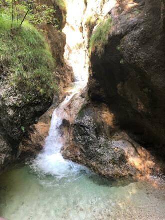 Durch die Almbachklamm