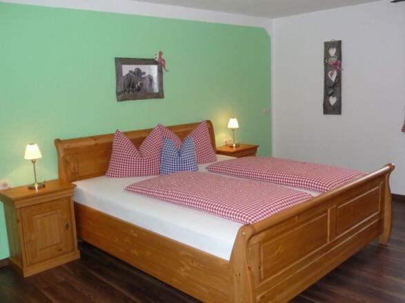 Elternschlafzimmer der Wohnung Katze