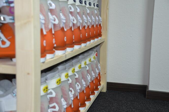 Gut sortierte Leihmöglichkeit in Fischen