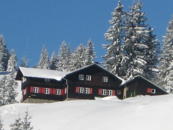 Auch im Winter ist das Berghaus Schwaben ein super Anlaufpunkt