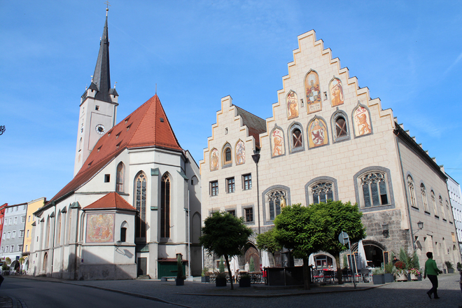 Rathausplatz und Frauenkirche Wasserburg