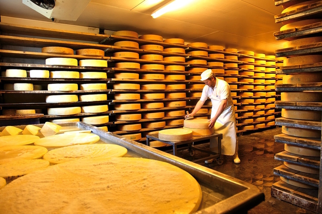 ofterschwang-bergbauern-sennerei-huettenberg