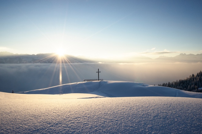 Skigebiet Ofterschwang-Gunzersied - Sonnenaufgang am Ofterschwanger Horn