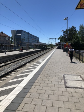 Der Bahnhof Moosach