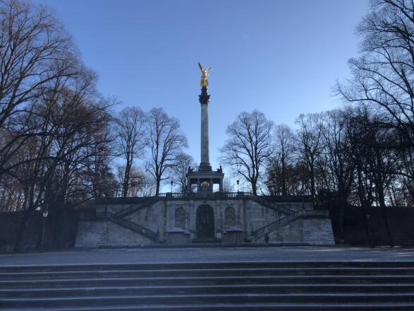 Blick auf den Friedensengel