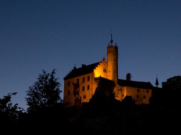 Burg von Gößweinstein bei Nacht