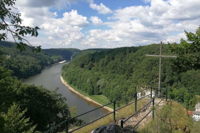 Aussichtspunkt Wieserkreuz in der Weltenburger Enge