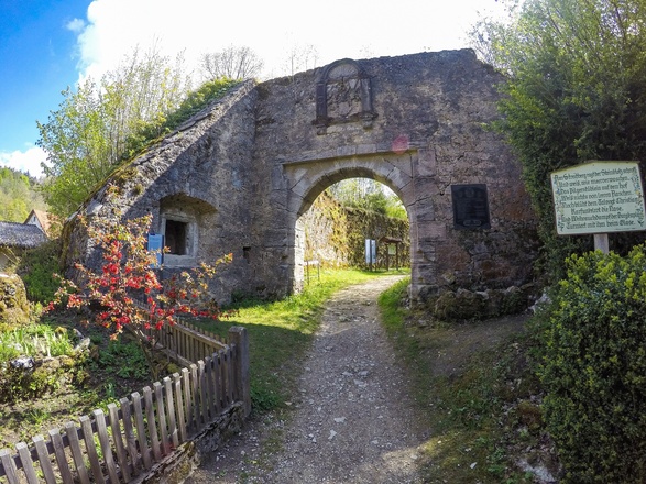 Eingang zur Burg Streitberg