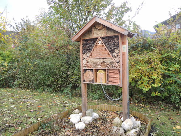 Insektenhotel auf dem Naturlehrpfad