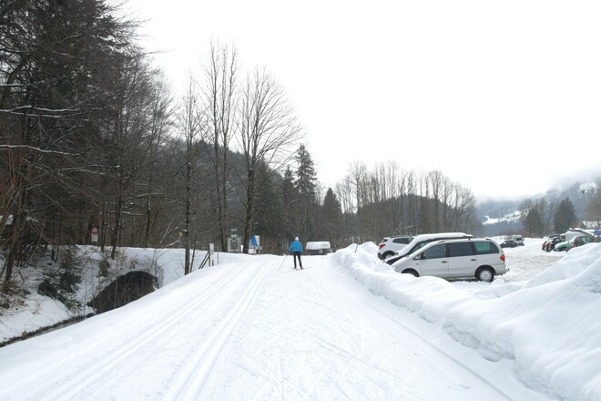 großer Geigelsteinparkplatz vor Sachrang