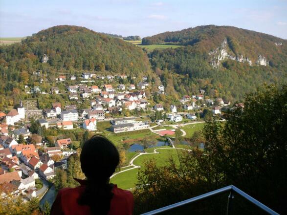 Blick vom Frauenstein auf Muggendorf im Wiesenttal
