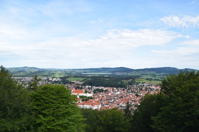 Blick auf Füssen vom Kalvarienberg aus