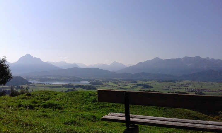 Ruhebank mit herrlichem Panoramablick