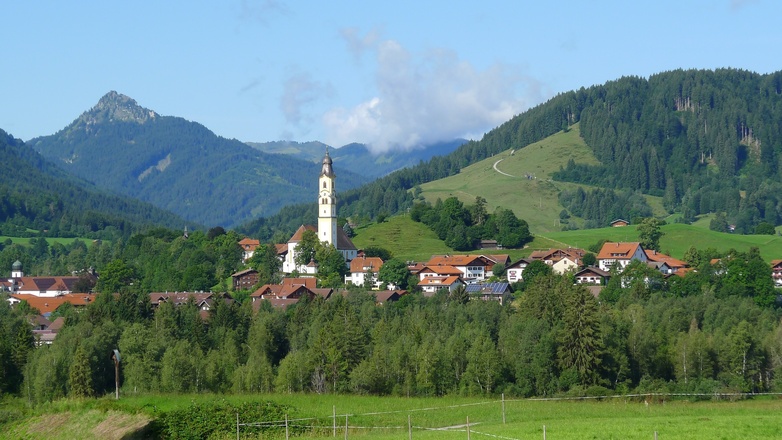 Blick vom Startpunkt auf PFRONTEN