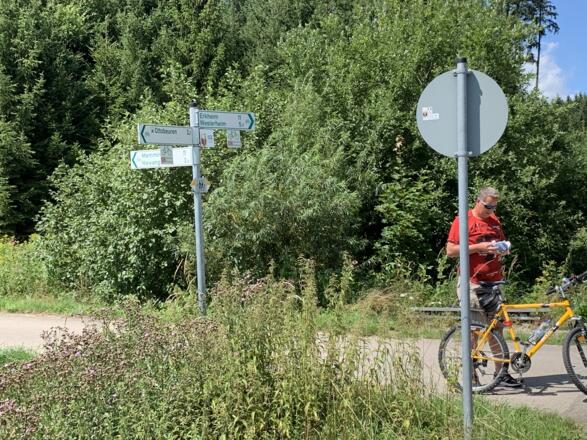 Abbiegemöglichkeit nach Hawangen und Memmingen
