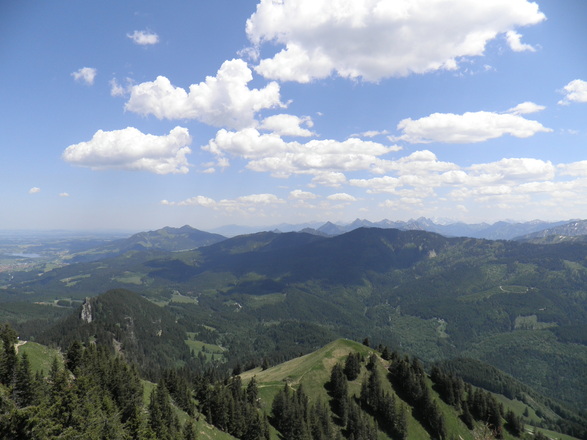 Blick vom Grünten im Allgäu Richtung Osten