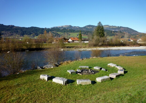 Feuerstelle an der Iller bei Sonthofen