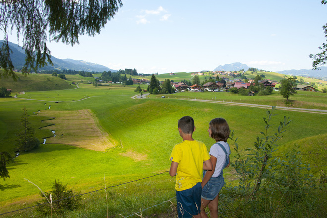 Blick auf Obermaiselstein und den Riedbach kurz nach dem Hirschsprung
