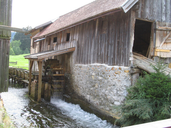 Historische Säge in Fischen